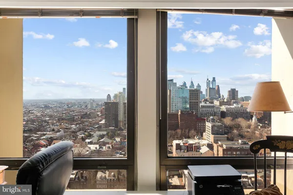 $589,000 | 200 Locust Street, Unit 29AN, Philadelphia, PA 19106