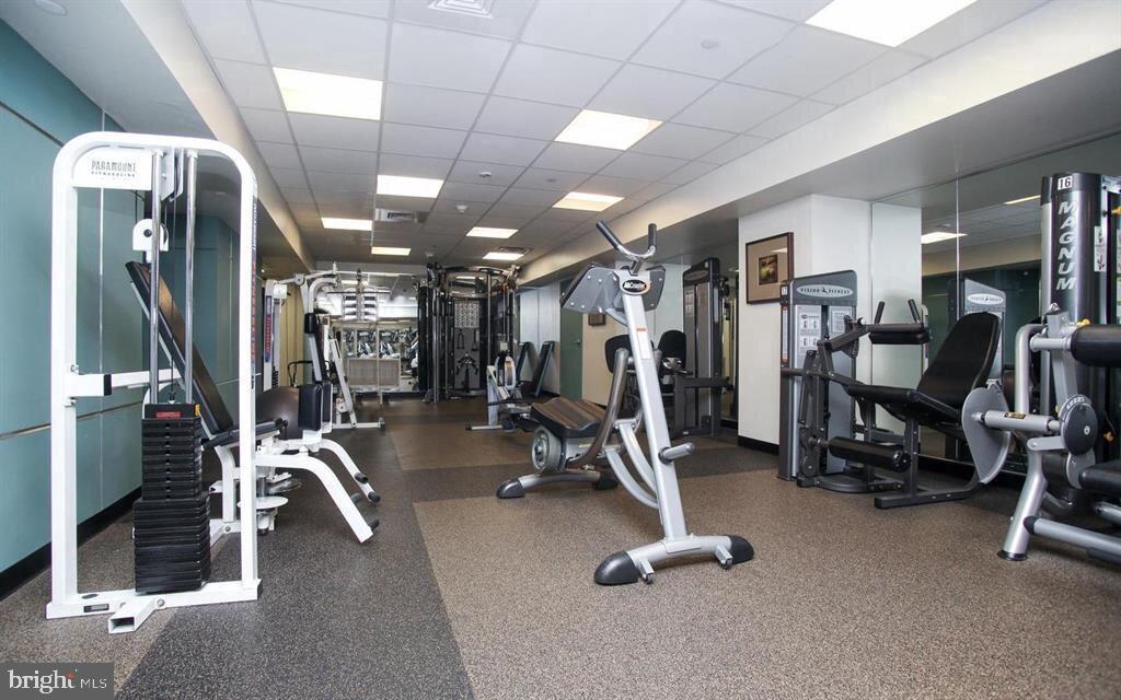 200 Locust Street, Unit 29AN Philadelphia, PA 19106 - Photo 45 of 58 a view of a room with gym equipment