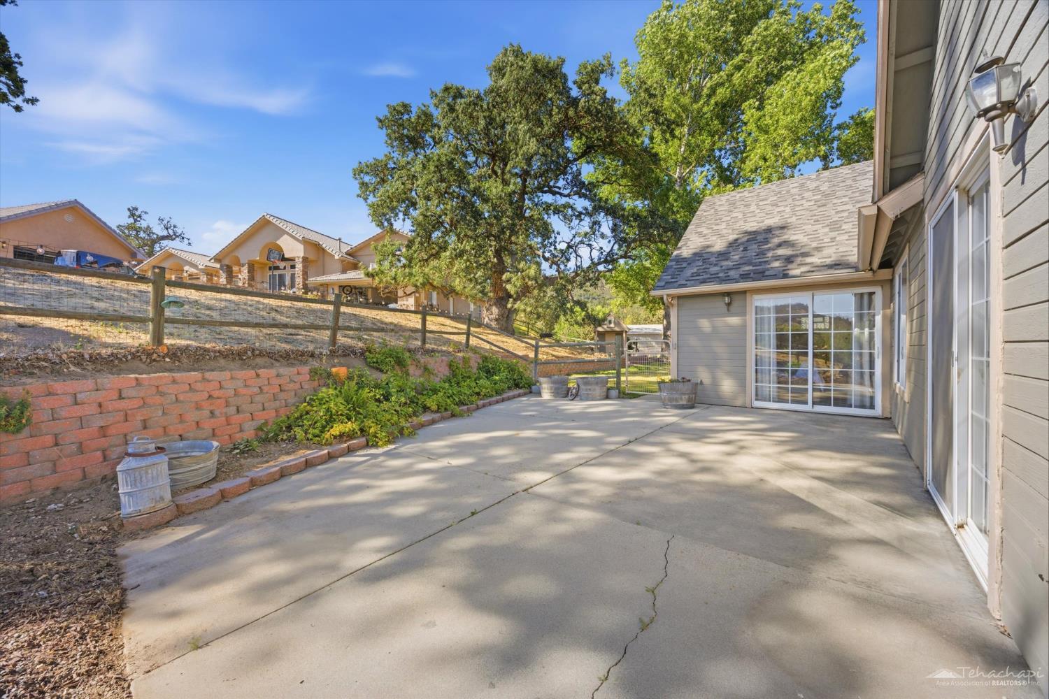 29751 Rolling Oak Drive Tehachapi, CA 93561 - Photo 48 of 64 Gallery Image 48