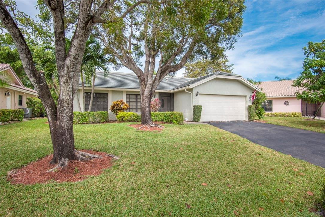 7824 Cloverfield Circle Boca Raton, FL 33433 - Photo 2 of 35 Photo 2