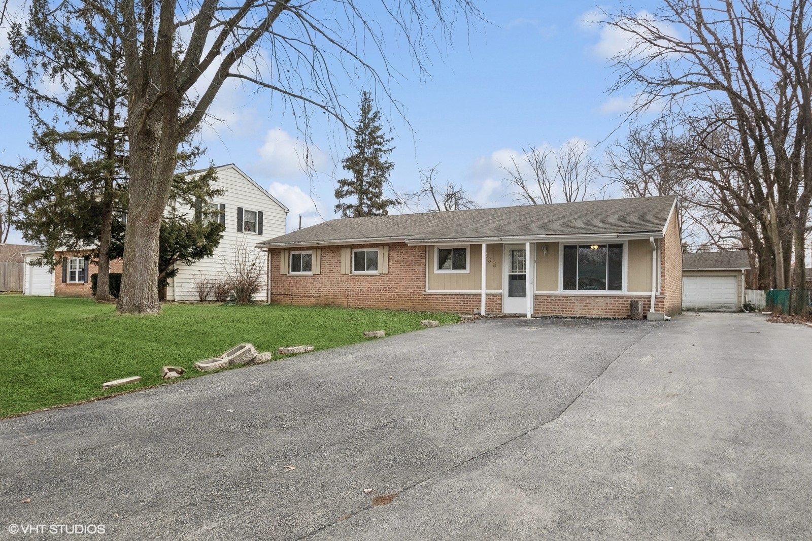 533 Redwood Road Bolingbrook, IL 60440 - Photo 1 of 27