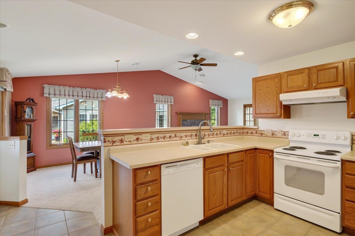 673 Springbrook Circle, Unit 65 DeForest, WI 53532 - Photo 19 of 64 Gallery Image 19