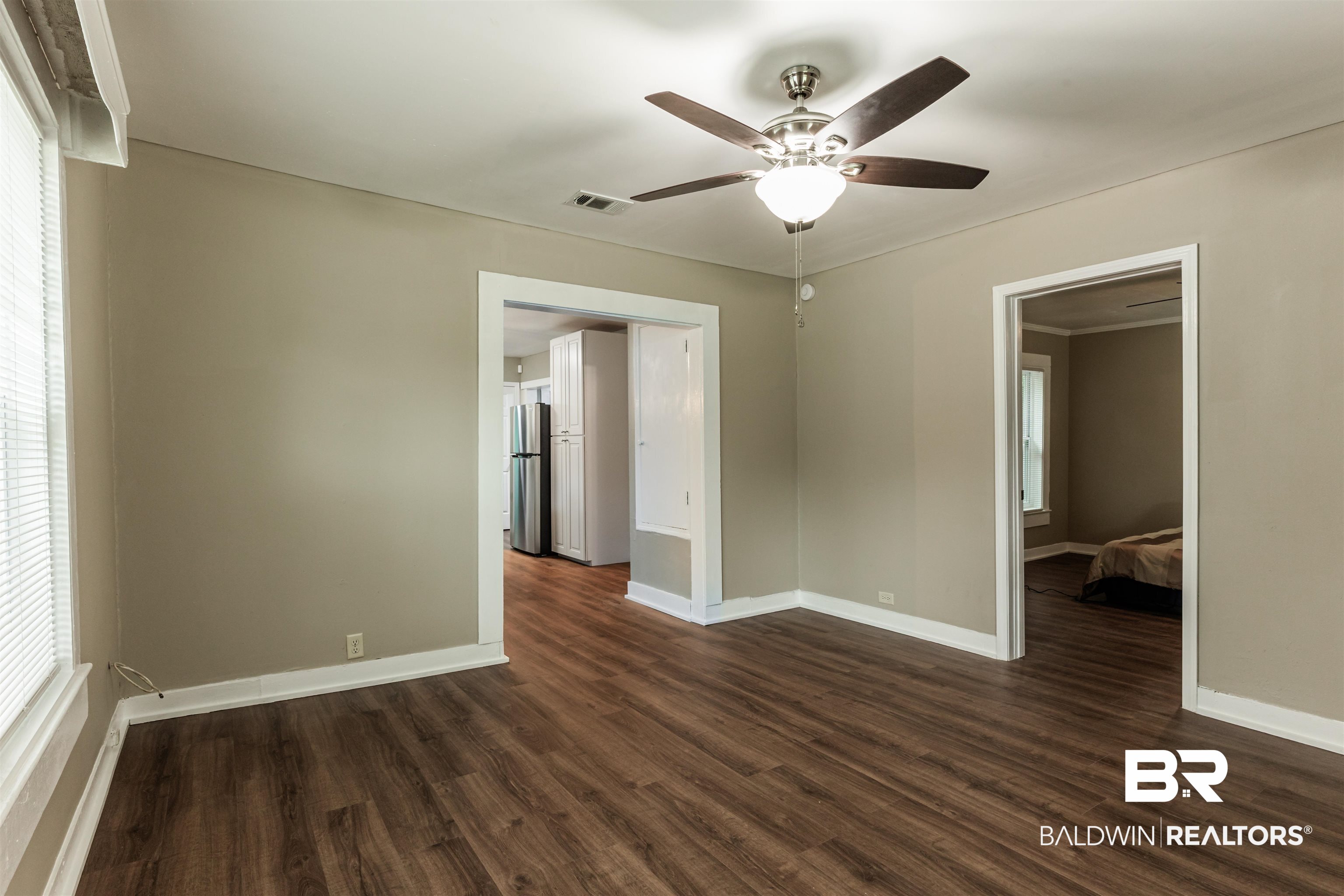 122 East Haig Street Mobile, AL 36610 - Photo 5 of 28