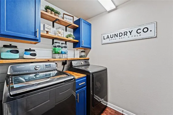 a view of washer and dryer