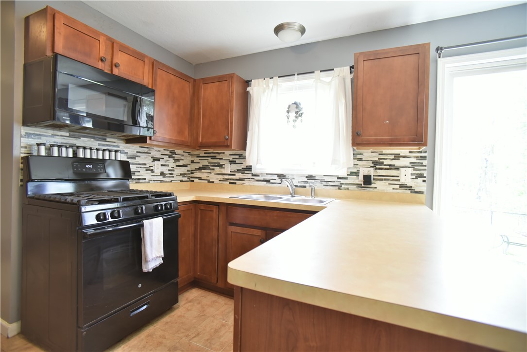 2405 Penfield Road Penfield, NY 14450 - Photo 13 of 25