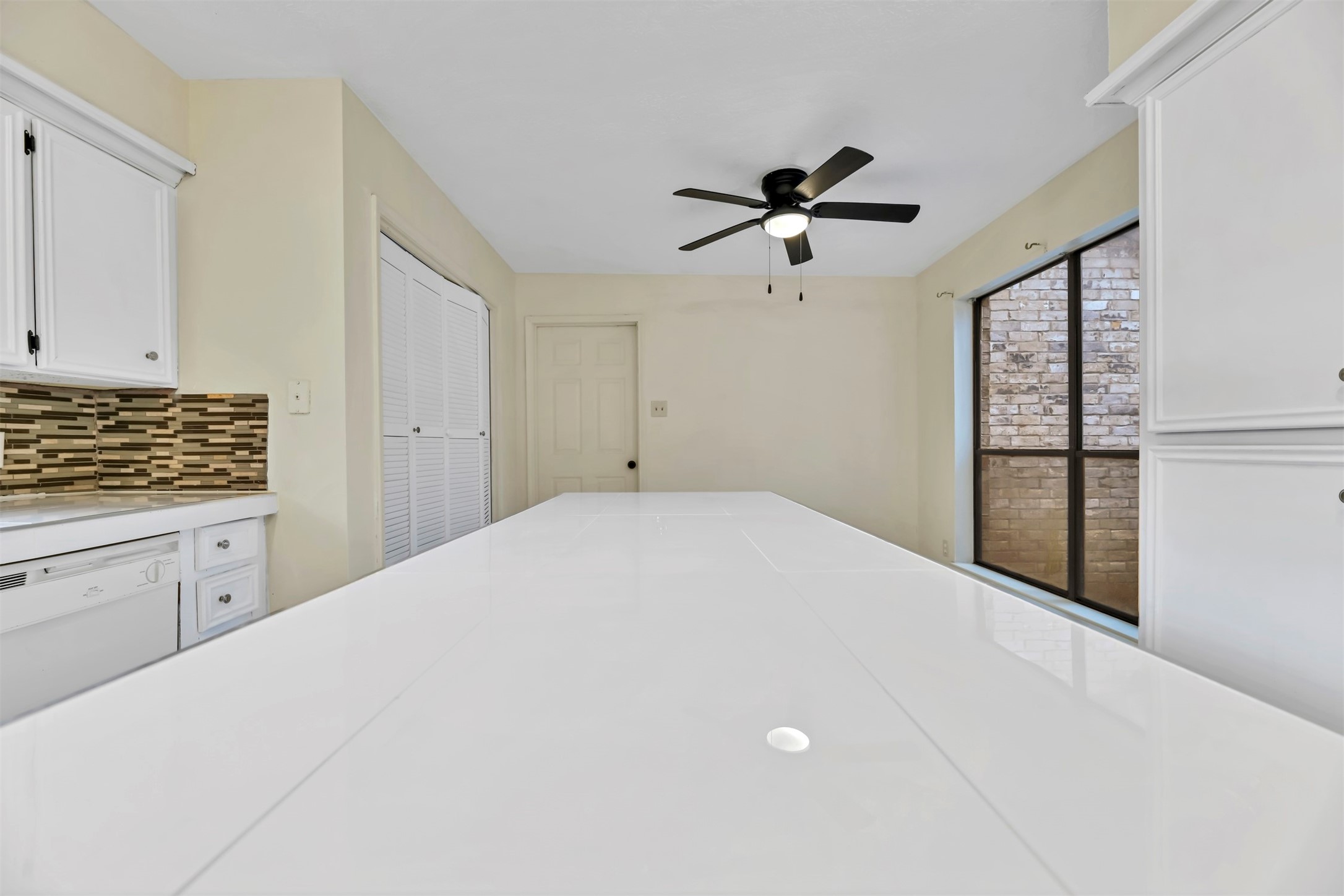 9842 Pinehurst Street Baytown, TX 77521 - Photo 16 of 34