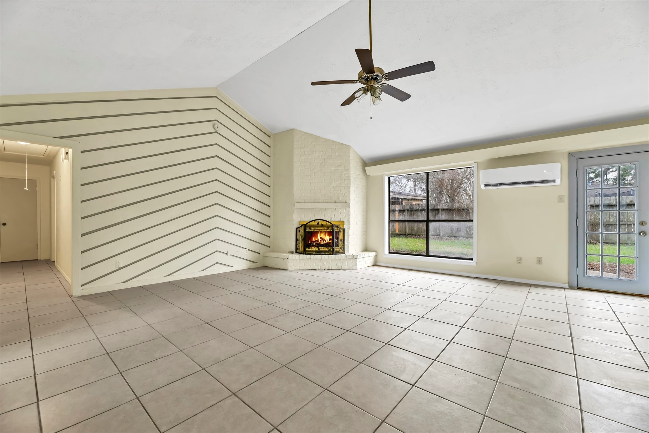 9842 Pinehurst Street Baytown, TX 77521 - Photo 4 of 34 Big furniture= no problem in this living space