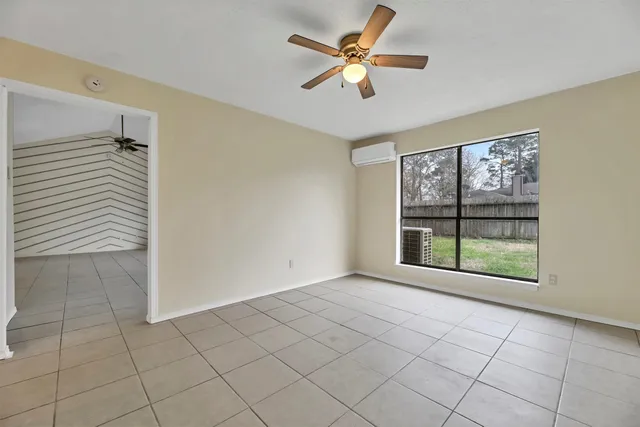 $1,950 | 9842 Pinehurst Street, Baytown, TX 77521