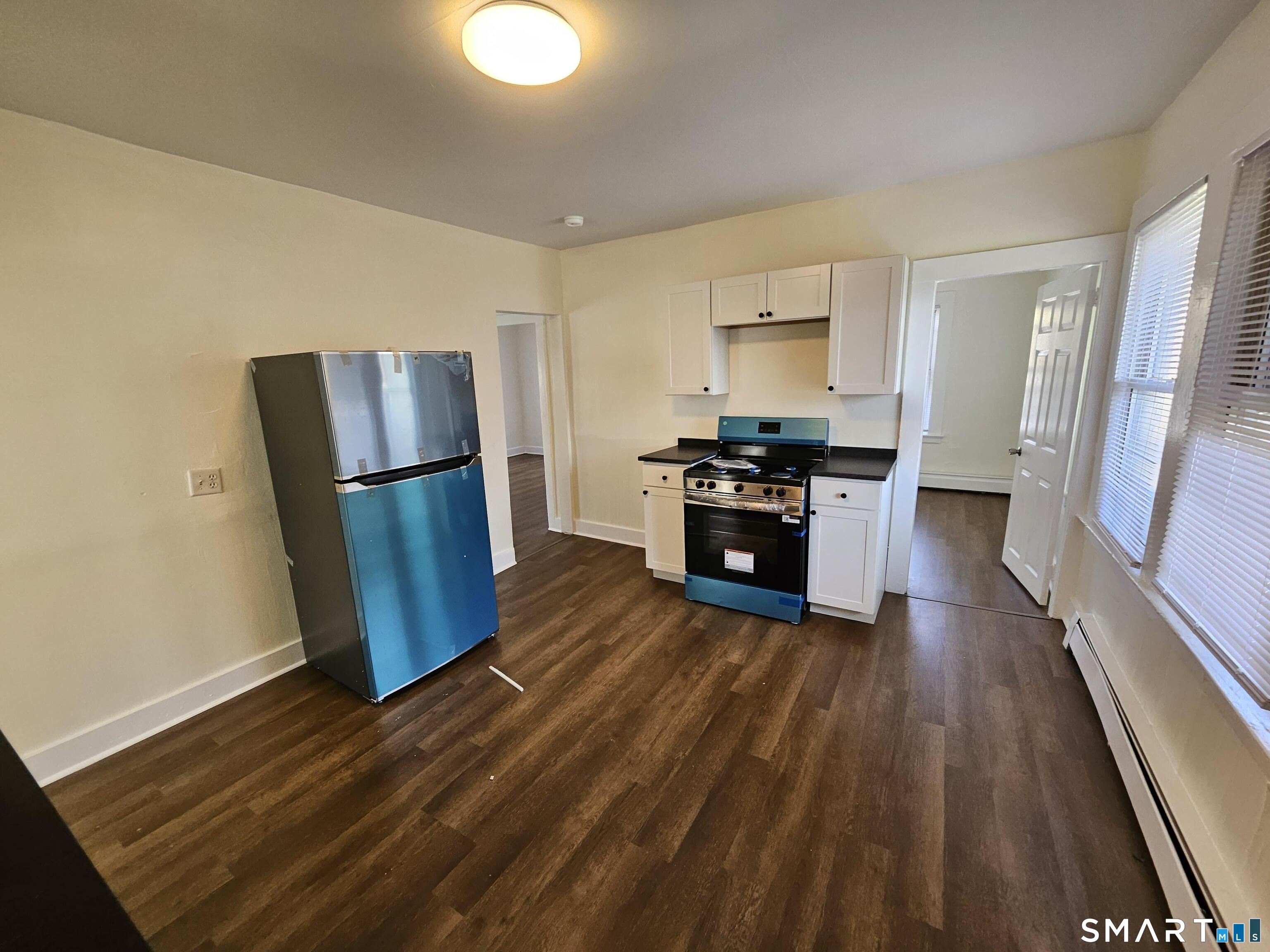 27 Botsford Street Meriden, CT 06451 - Photo 6 of 16