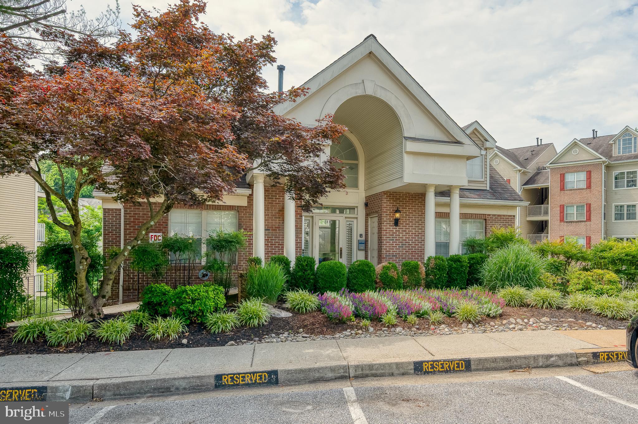 6830 H Hayley Ridge Way, Unit H Baltimore, MD 21209 - Photo 40 of 43 Falls Gable Pool community