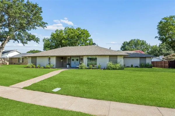 $849,000 | 4044 Boca Bay Drive, Dallas, TX 75244