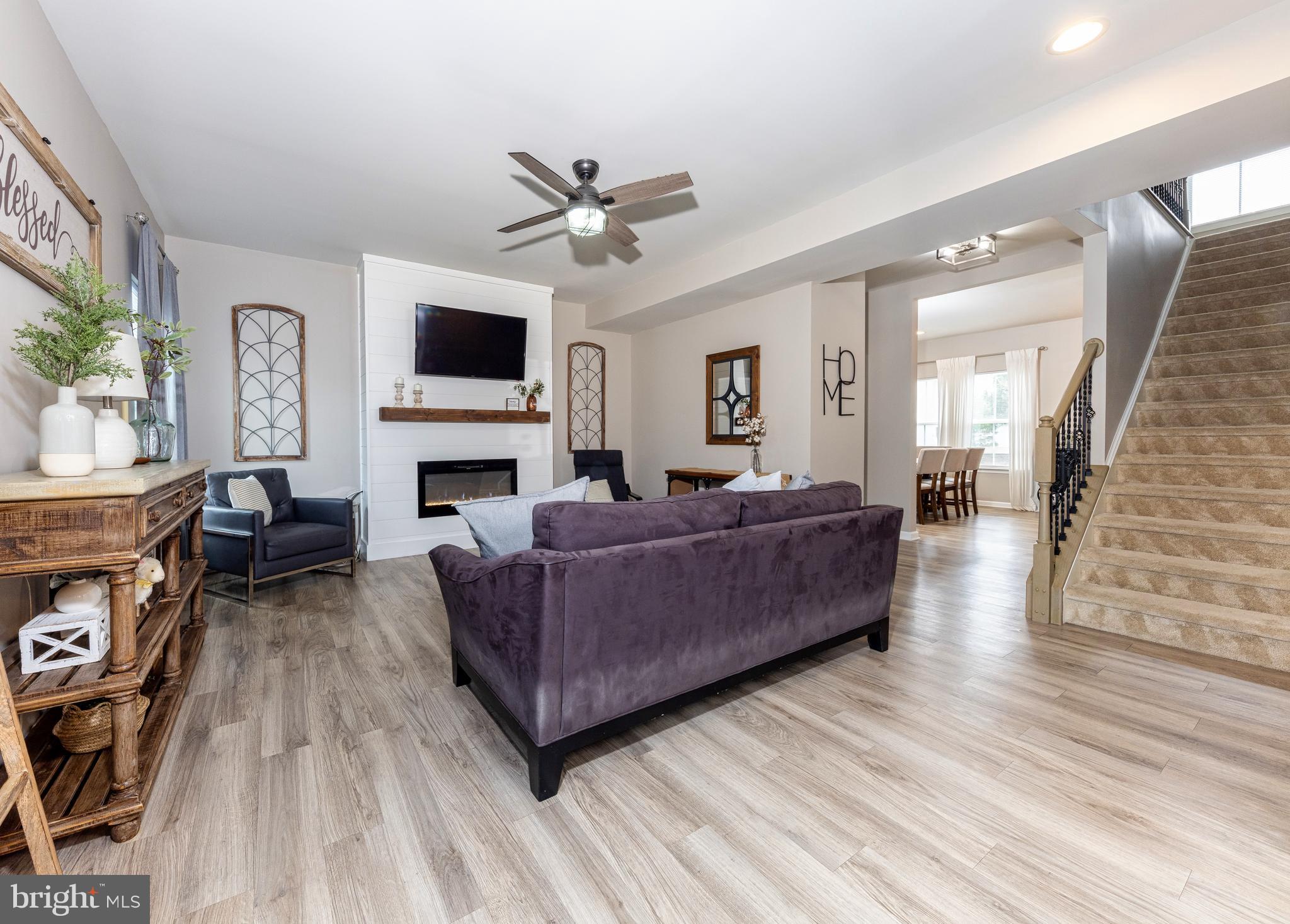 107 Edwards Run Road Mount Royal, NJ 08061 - Photo 16 of 17 Living room