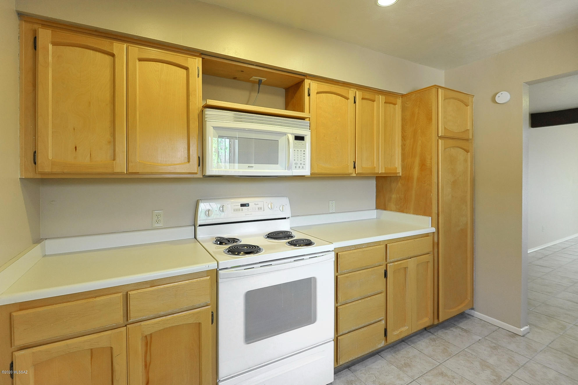 4234 East Presidio Road Tucson, AZ 85712 - Photo 7 of 19