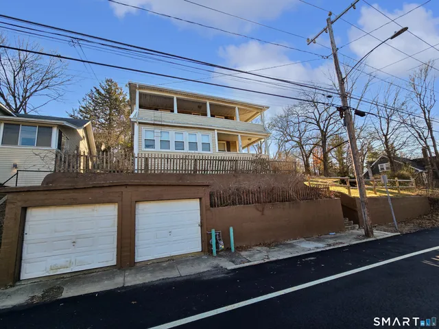 $399,900 | 129 Mechanics Street, Putnam, CT 06260