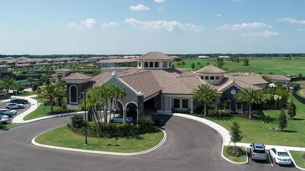 $3,000 | 5711 Palmer Circle, Unit 206, Bradenton, FL 34211