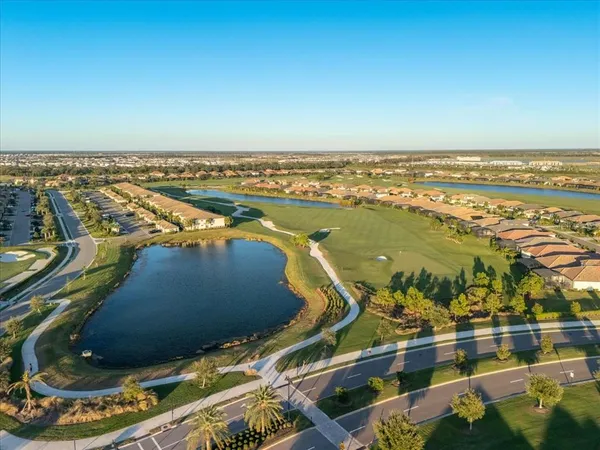 $3,000 | 5711 Palmer Circle, Unit 206, Bradenton, FL 34211