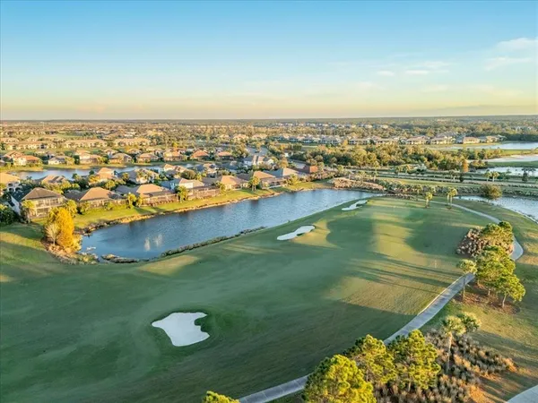 $3,000 | 5711 Palmer Circle, Unit 206, Bradenton, FL 34211