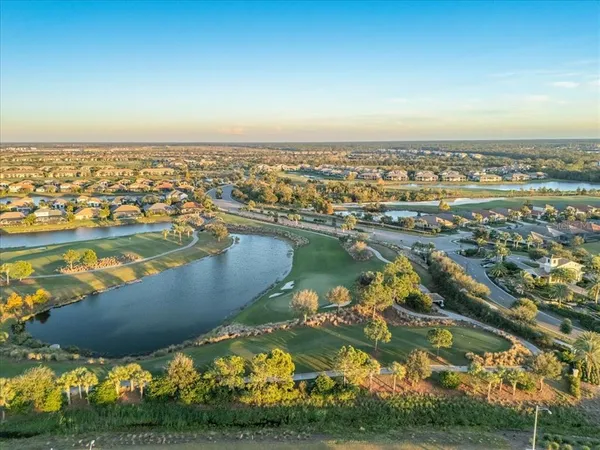 $3,000 | 5711 Palmer Circle, Unit 206, Bradenton, FL 34211