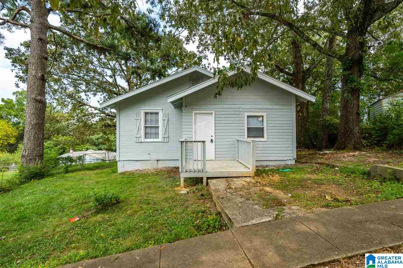 308 Cedar Circle Adamsville, AL 35005 - Photo 1 of 11