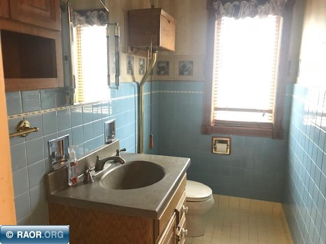 2016 9th Avenue East Hibbing, MN 55746 - Photo 11 of 35