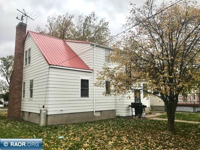 2016 9th Avenue East Hibbing, MN 55746 - Photo 2 of 35