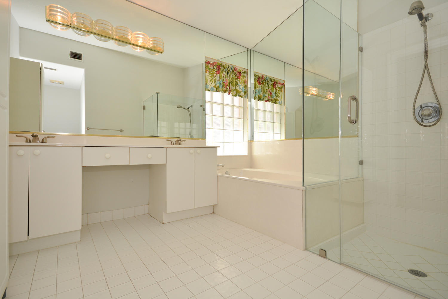 10784 Crescendo Circle Boca Raton, FL 33498 - Photo 17 of 41 master sinks