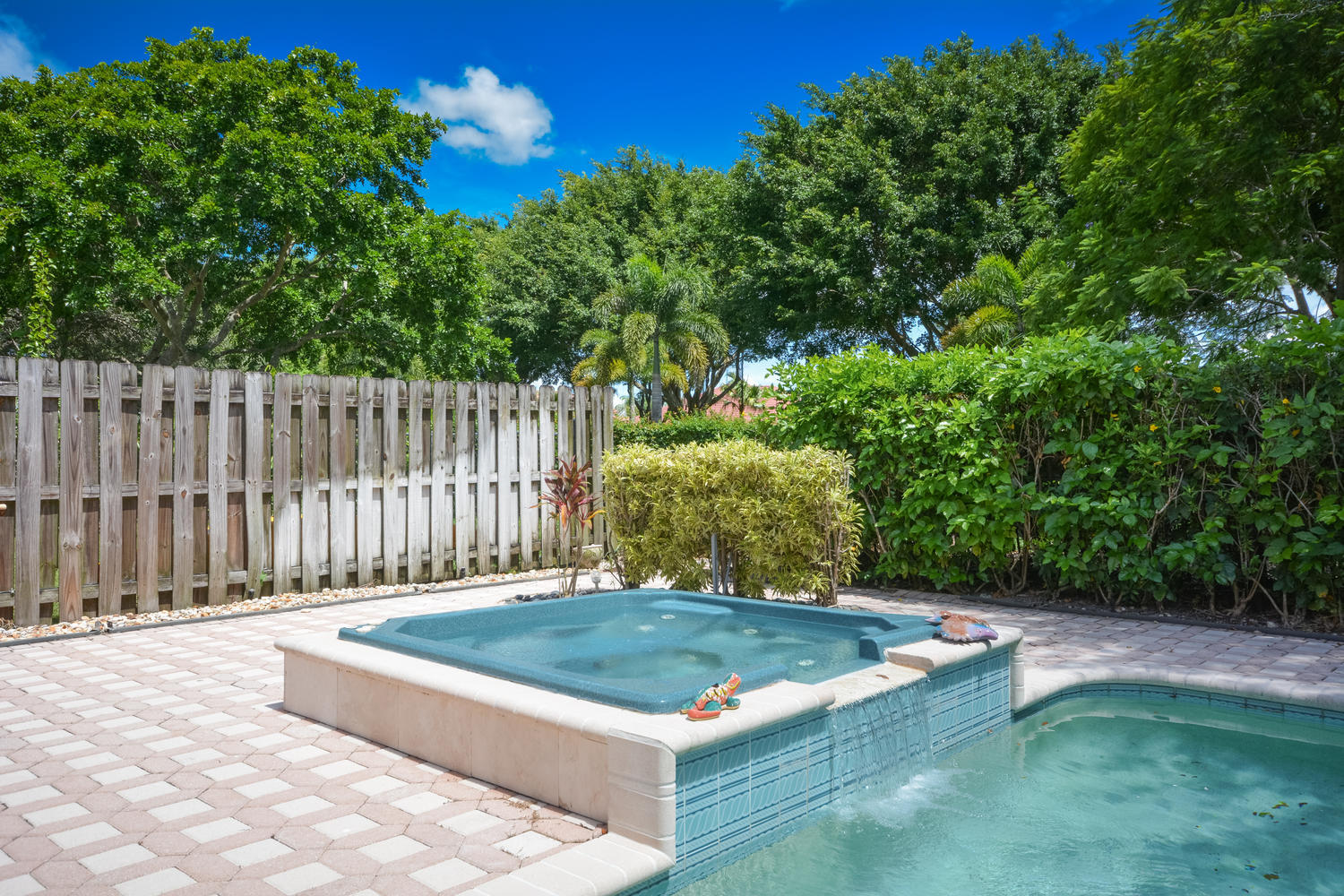 10784 Crescendo Circle Boca Raton, FL 33498 - Photo 26 of 41 heated jacuzzi