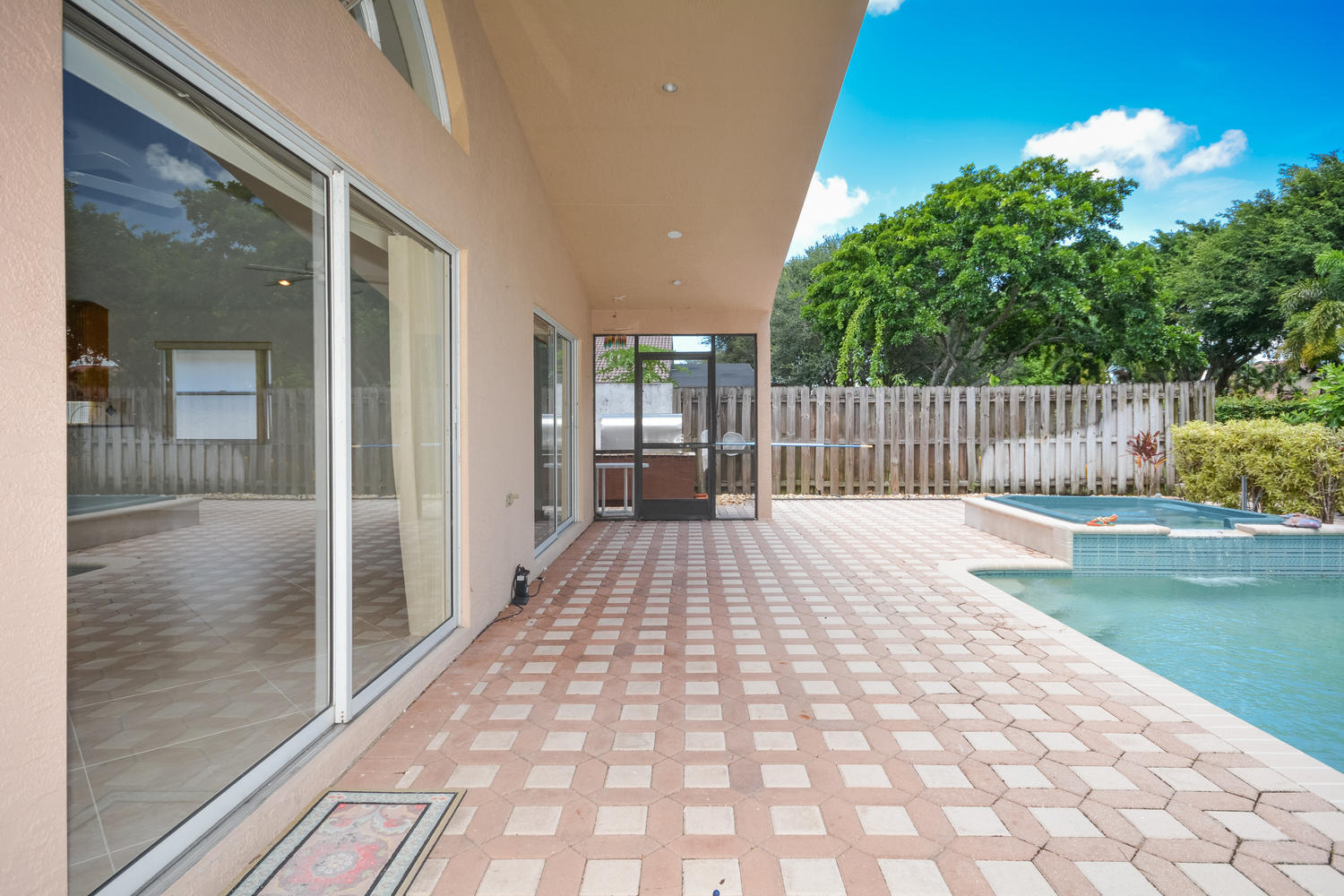 10784 Crescendo Circle Boca Raton, FL 33498 - Photo 27 of 41 lanai 1