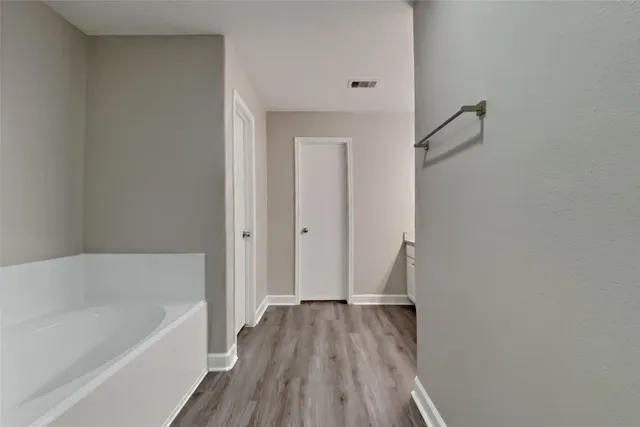 $2,550 | 16802 Accolade Way, Conroe, TX 77385