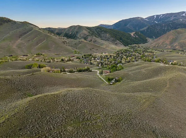$2,200,000 | 232 Blue Bell Street, Sun Valley, ID 83353