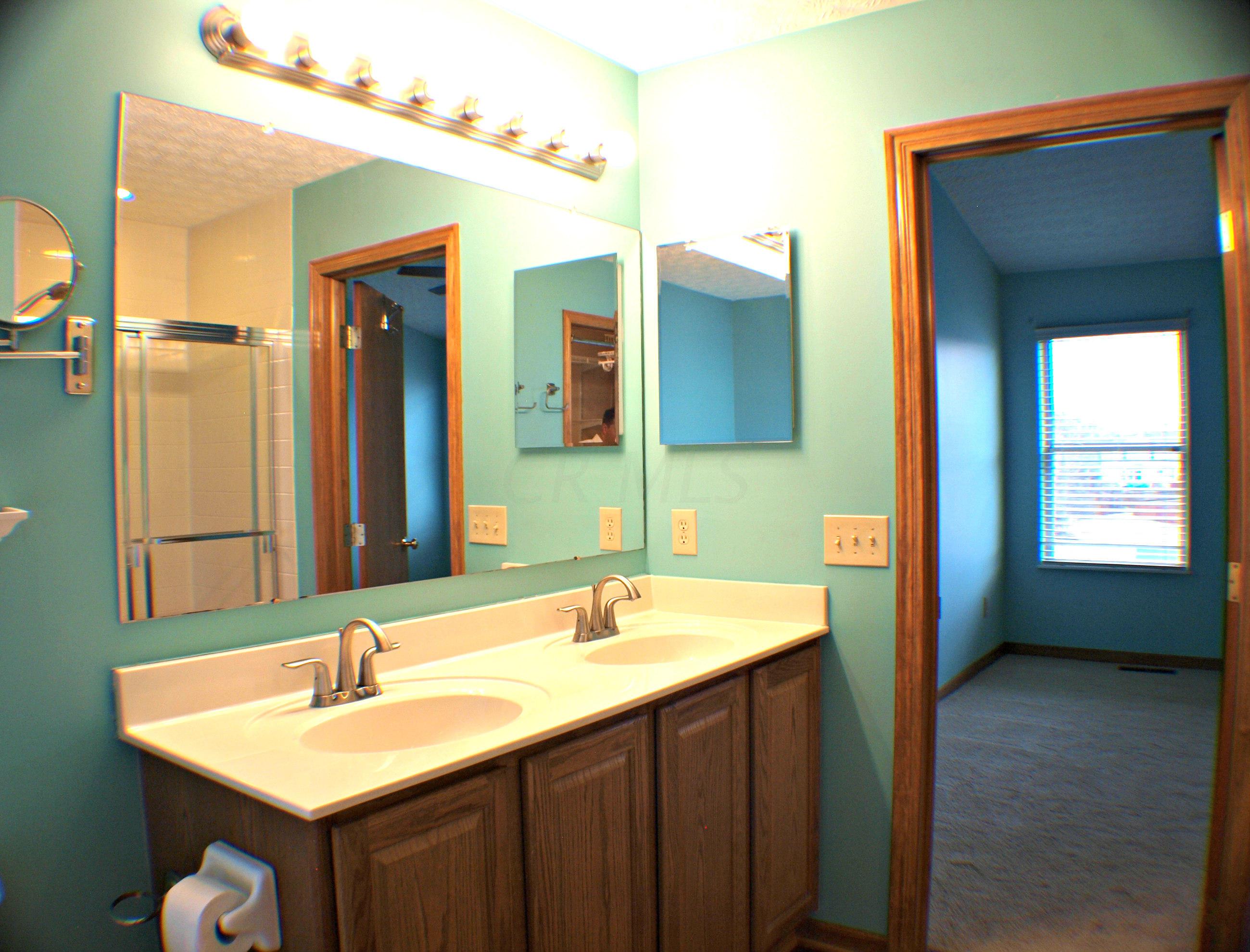 2964 Splitrock Road Columbus, OH 43221 - Photo 17 of 21 Gallery Image 17