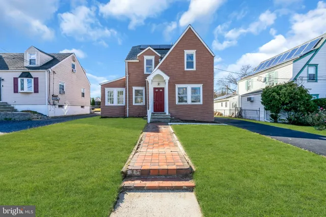 $448,000 | 580 Highway 206, Trenton, NJ 08610