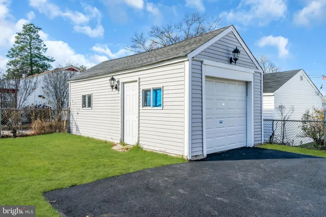 $448,000 | 580 Highway 206, Trenton, NJ 08610