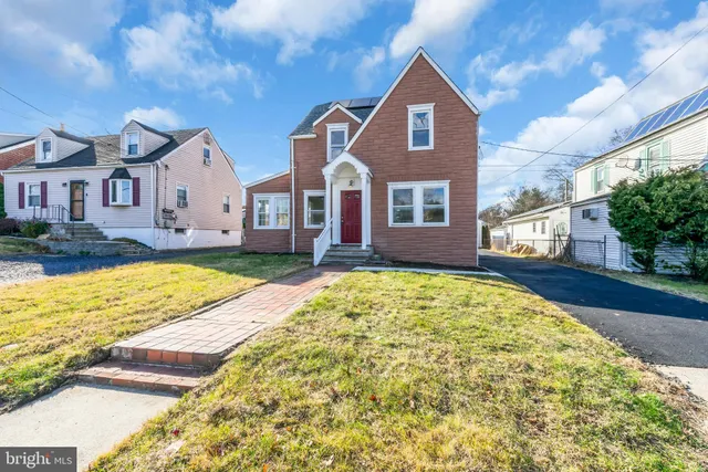 $448,000 | 580 Highway 206, Trenton, NJ 08610
