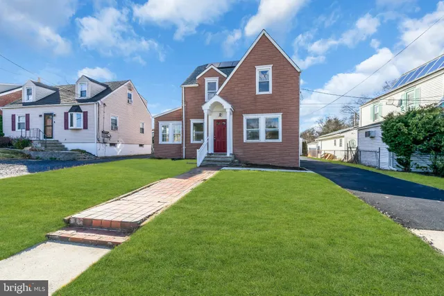 $448,000 | 580 Highway 206, Trenton, NJ 08610