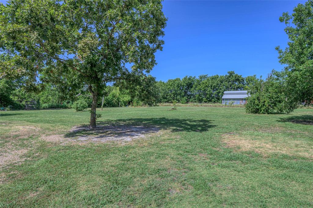 428 Pennell Road Sherman, TX 75090 - Photo 27 of 39 a view of a park