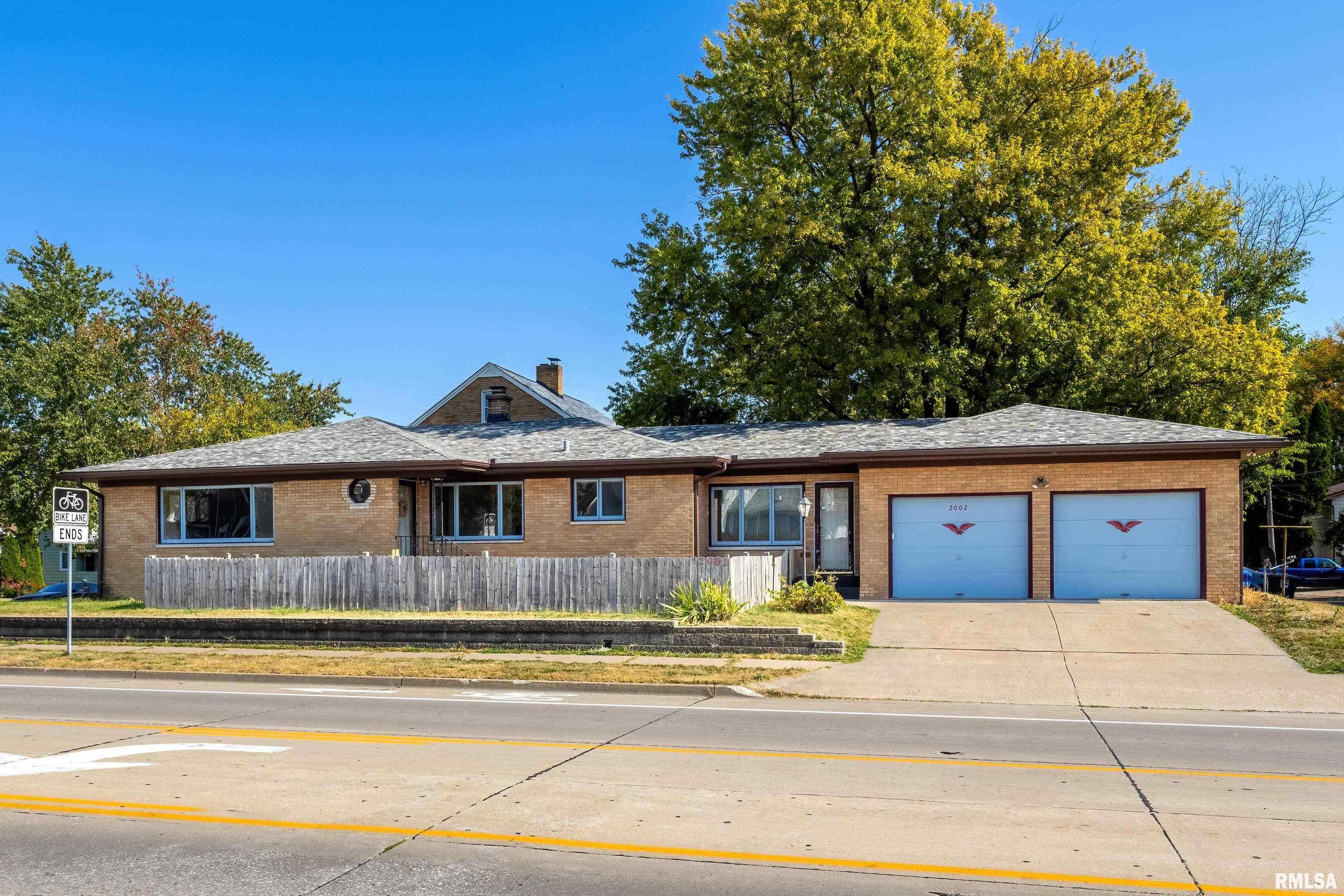 2002 7th Street Moline, IL 61265 - Photo 1 of 24 Gallery Image 1