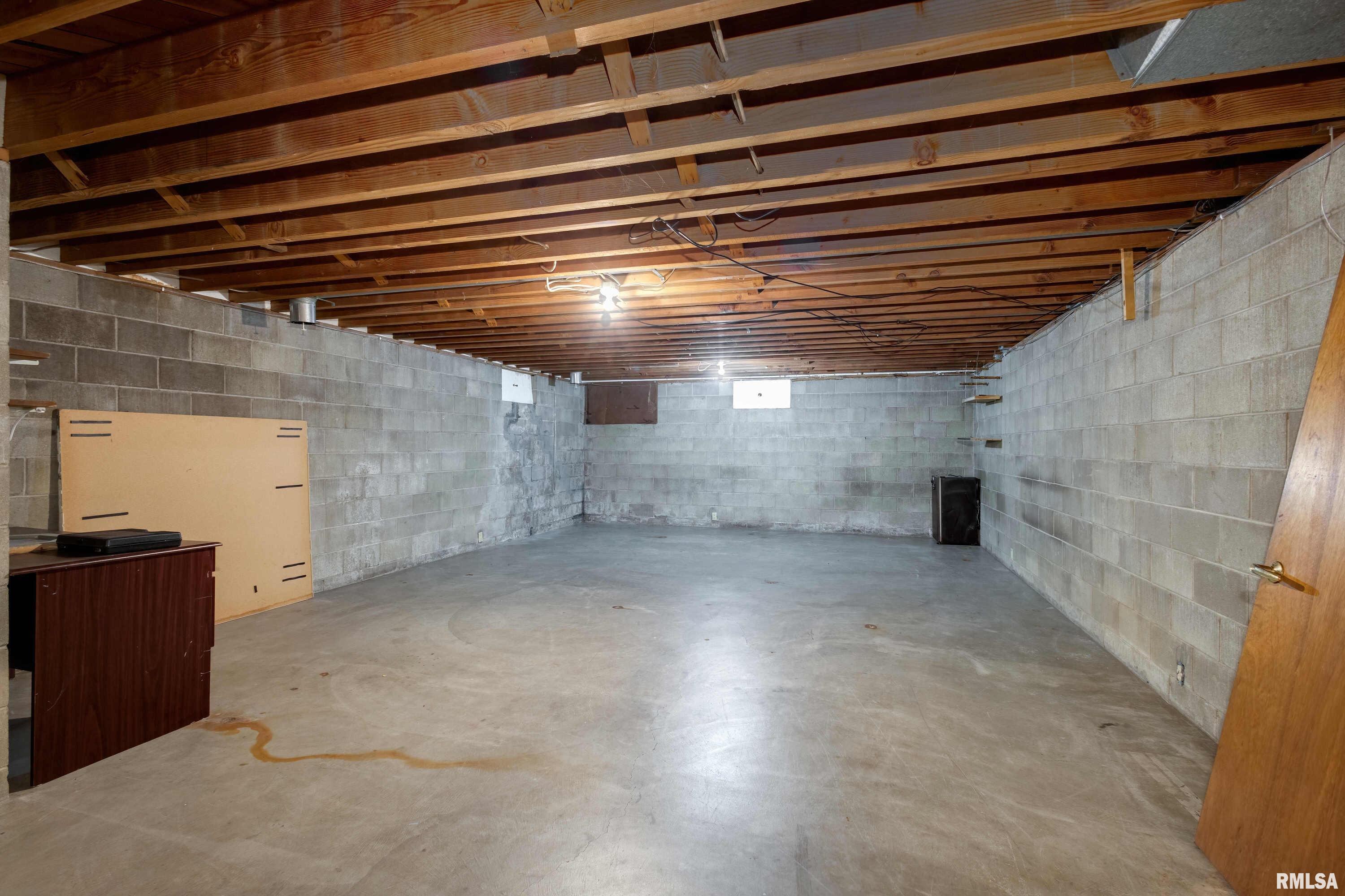 2002 7th Street Moline, IL 61265 - Photo 21 of 24 Gallery Image 21