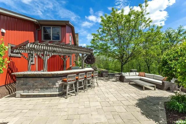 $3,450,000 | 5122 230th Street North, Port Byron, IL 61275