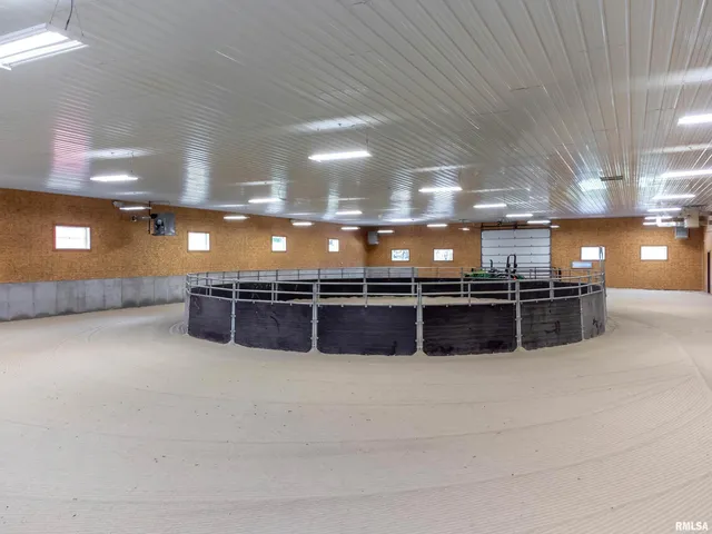 $3,450,000 | 5122 230th Street North, Port Byron, IL 61275