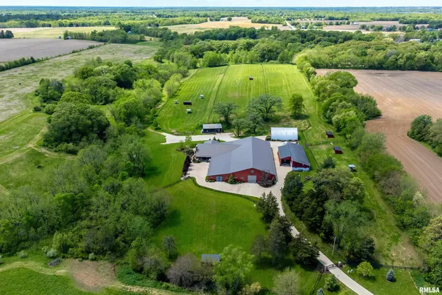 $3,450,000 | 5122 230th Street North, Port Byron, IL 61275
