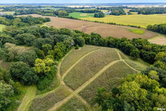 $3,450,000 | 5122 230th Street North, Port Byron, IL 61275