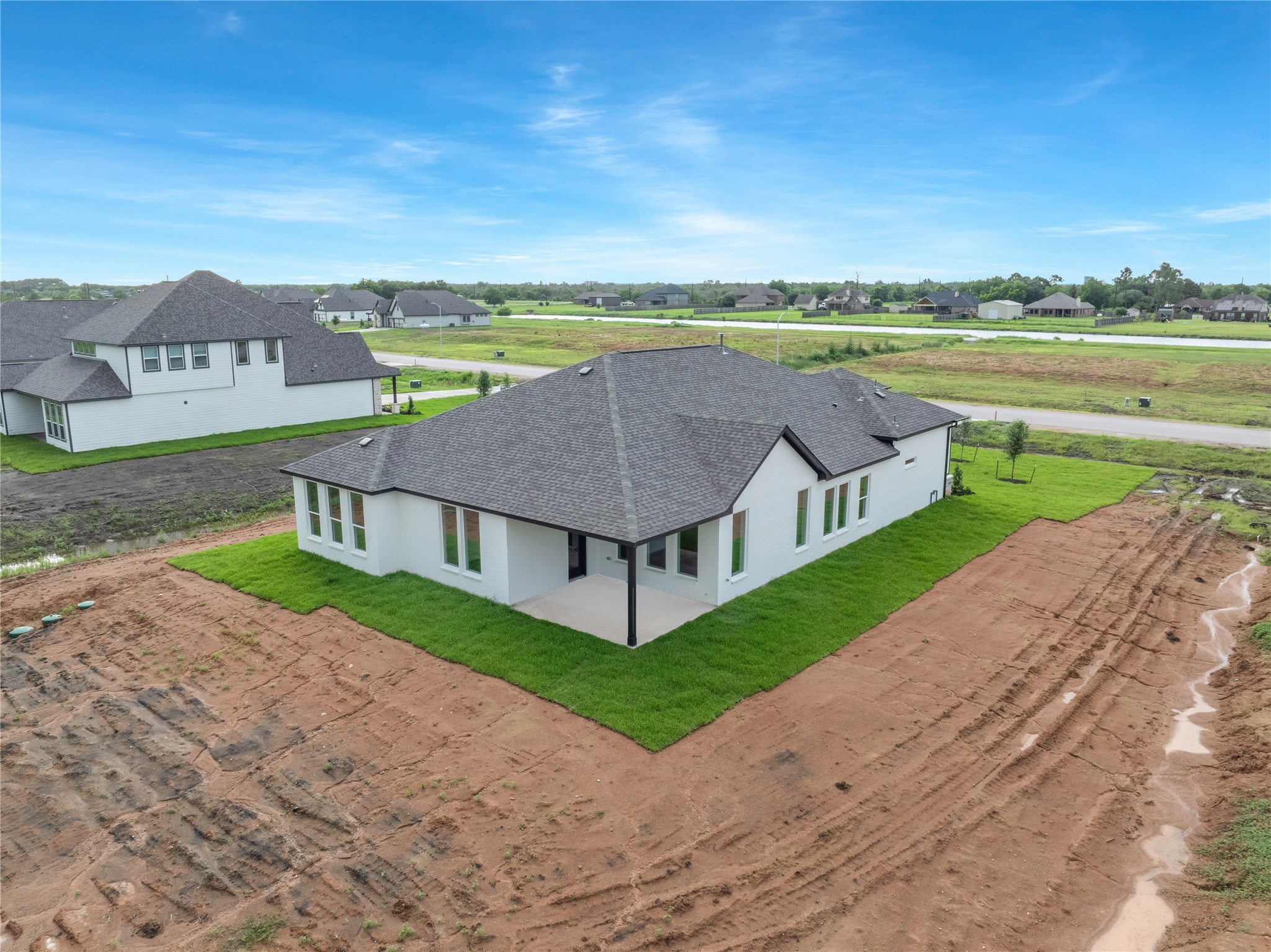 4610 Magnolia Bend Drive Rosharon, TX 77583 - Photo 44 of 48 a view of a terrace with a garden