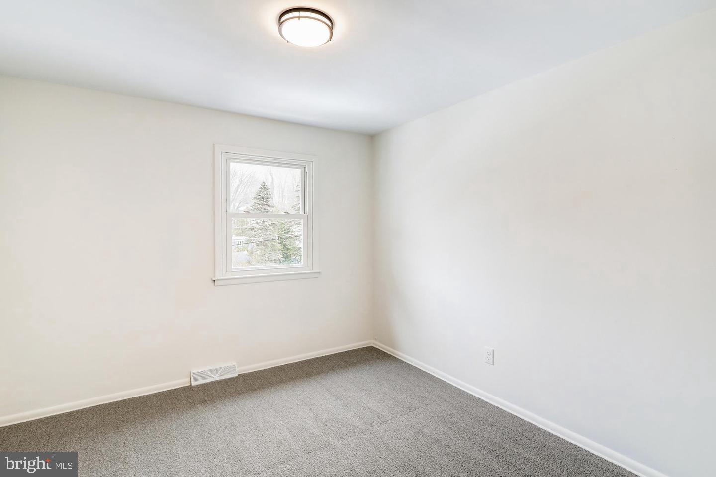 333 Golf Hills Road Havertown, PA 19083 - Photo 14 of 42 Gallery Image 14
