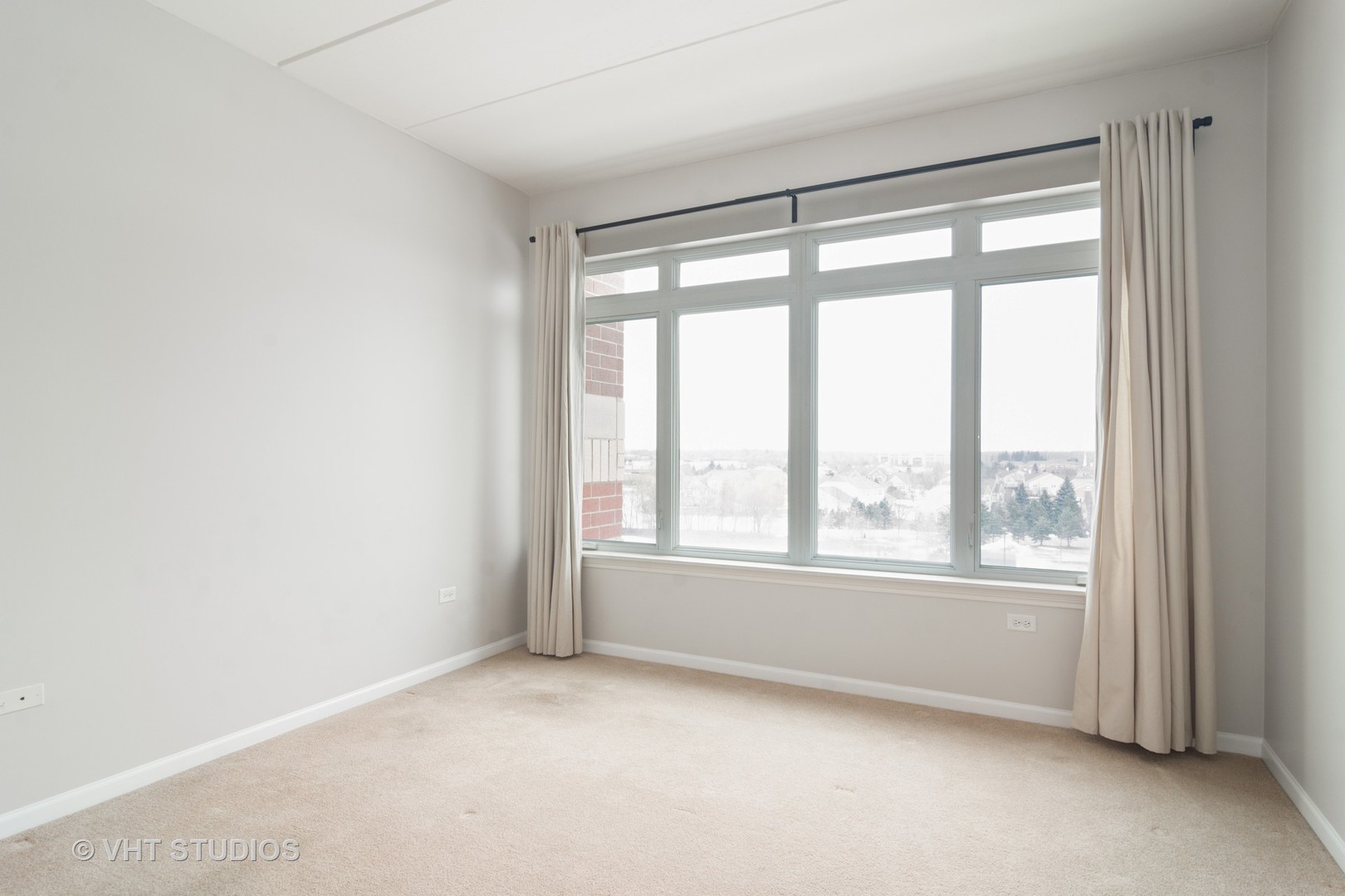 1199 East Port Clinton Road, Unit 606 Vernon Hills, IL 60061 - Photo 14 of 18