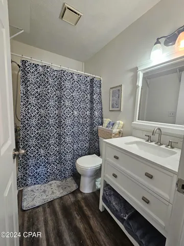 $1,350 | 5500 Beach Drive, Unit 16, Panama City Beach, FL 32408