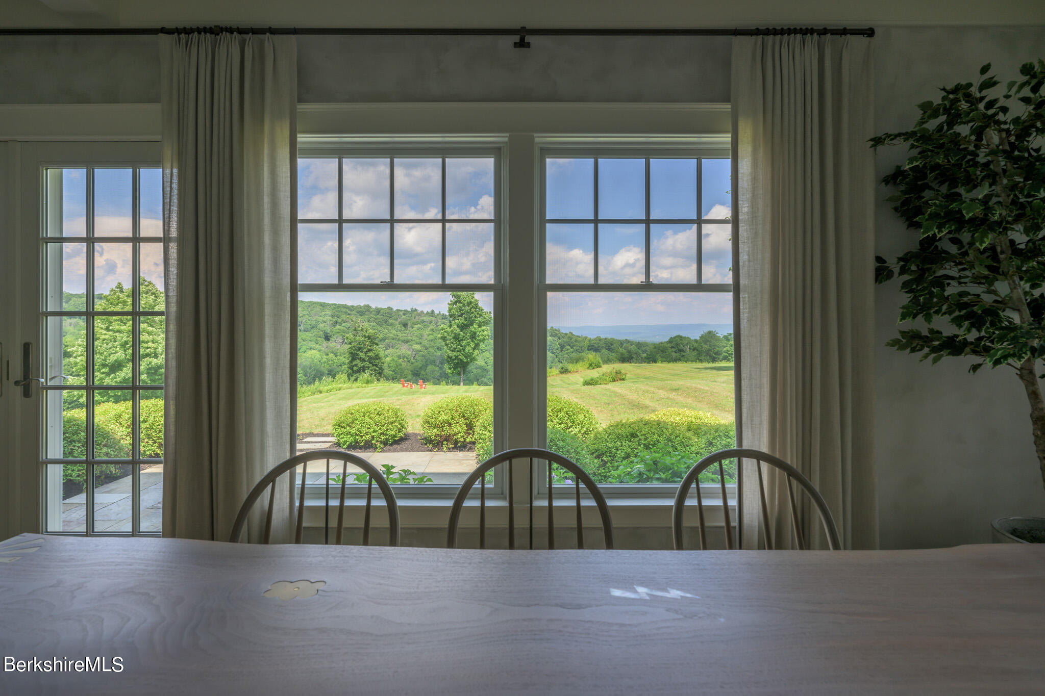 32 Oxbow Road Egremont, MA 01230 - Photo 11 of 61 View!!