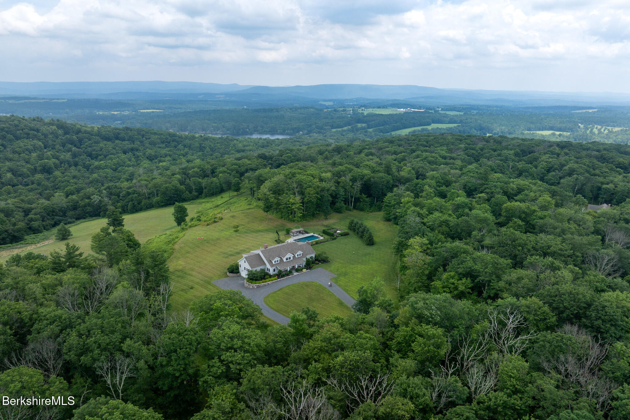 32 Oxbow Road Egremont, MA 01230 - Photo 52 of 61 Screen - 32 Oxbow Rd Egremont MA 01230-5