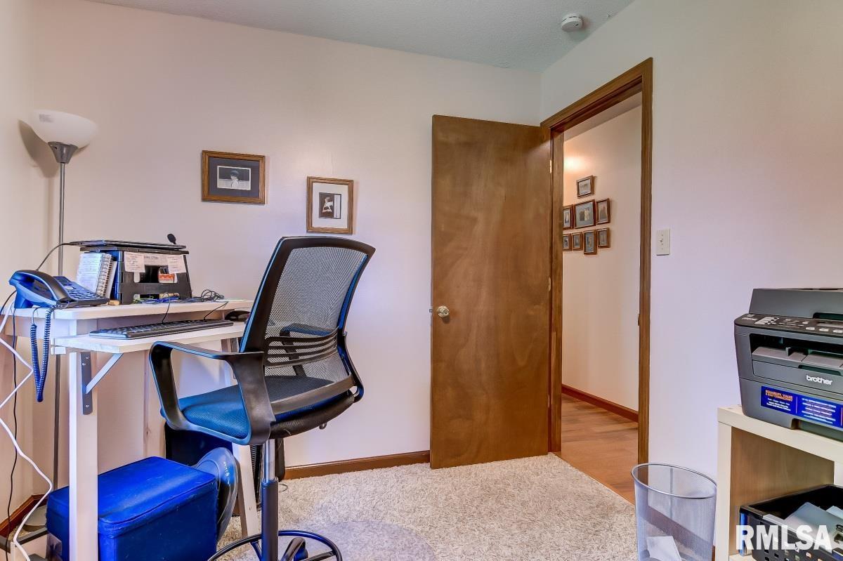2913 Sutherland Road Springfield, IL 62702 - Photo 21 of 29