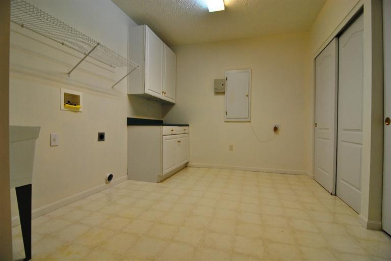 7279 Ridge Edge Court Florence, KY 41042 - Photo 22 of 27 Gallery Image 22